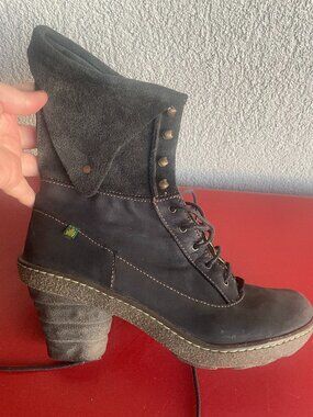 EL NATURALISTA NUBUCK ANKLE BOOTS SIZE 39 EU